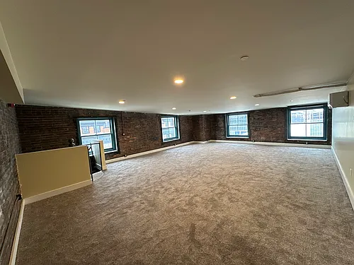 725 Jefferson Ave Photo 1