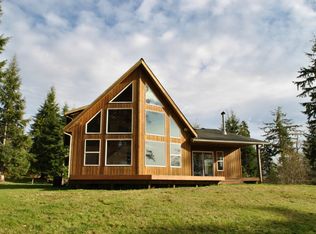 25 Gray Gables Ln, Hoquiam, WA 98550
