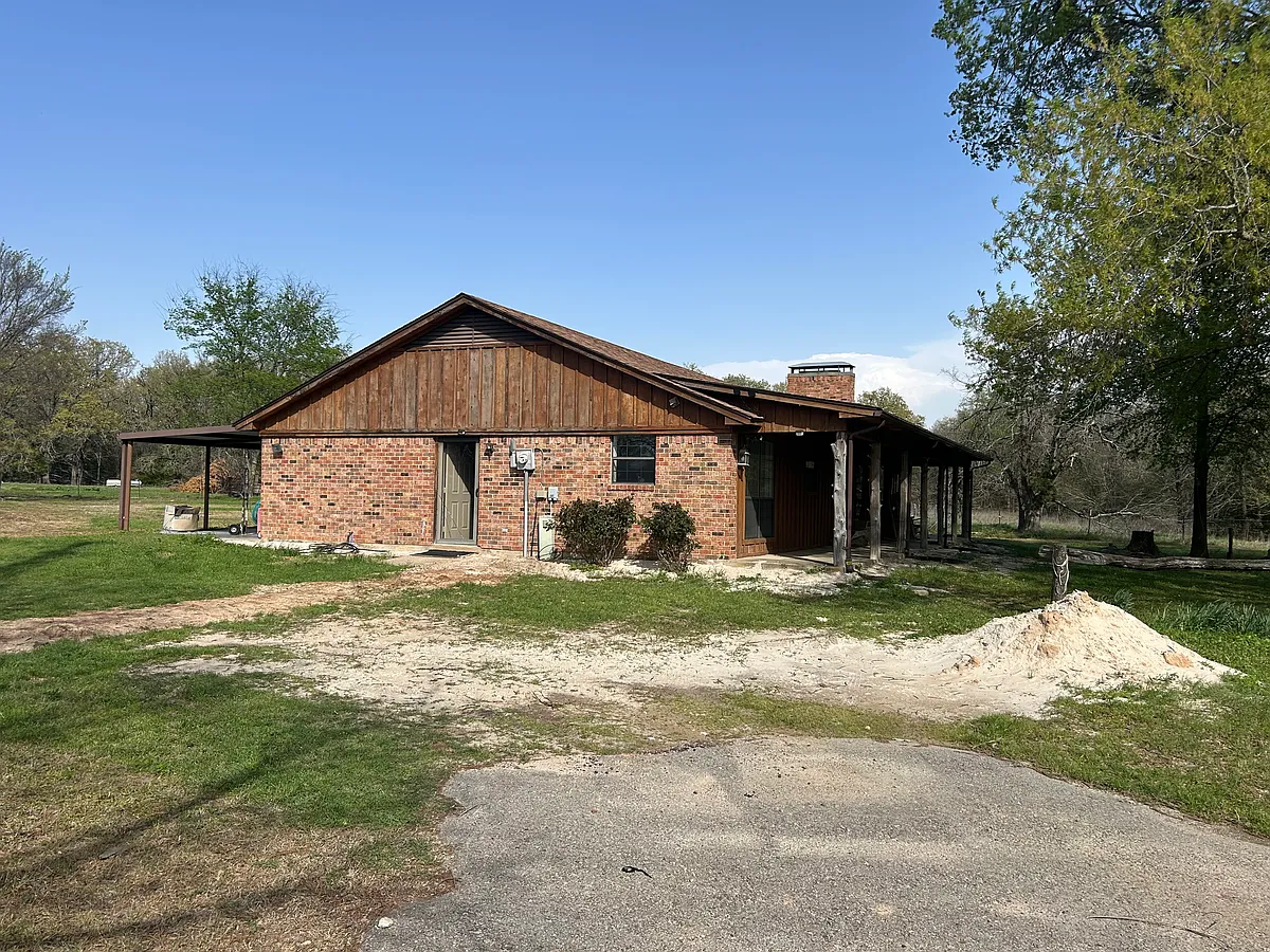 Building Photo - 6055 FM 514