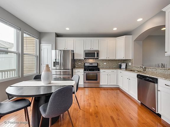 5th image of 3255 Coral Ln