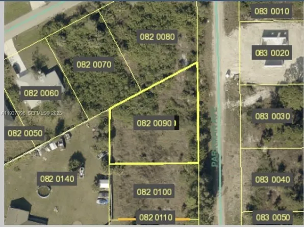 430 Parkman Ave, Lehigh Acres, FL 33974