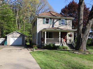 7151 Old Ridge Rd, Fairview, PA 16415