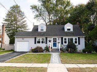 156 Ava Dr, East Meadow, NY 11554