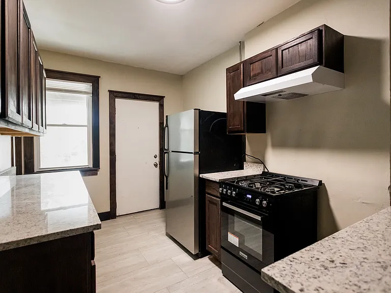 268 E Euclid St #2E — Photo 13
