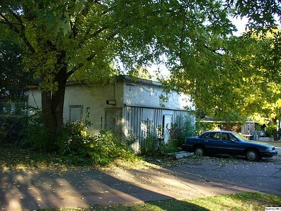 Home for Sale in Quincy, IL $78,000