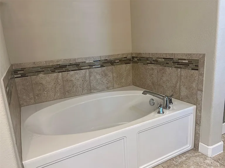 7009 Sienna Rouge Path — Photo 10
