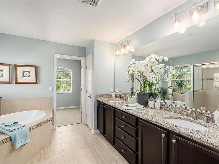 5701 S Macdill Ave — Photo 25