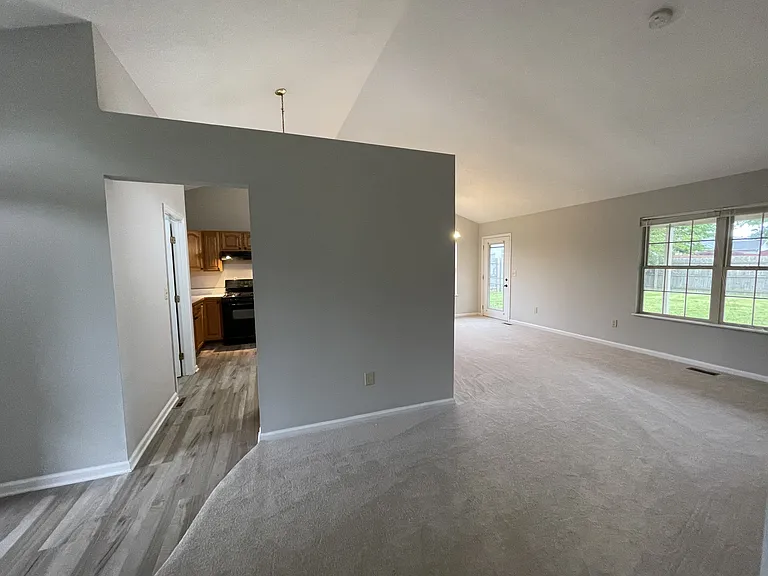 128 Heckman Dr — Photo 7