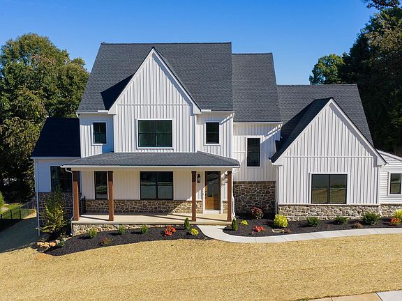 2nd image of 905 Aspen Lane Red