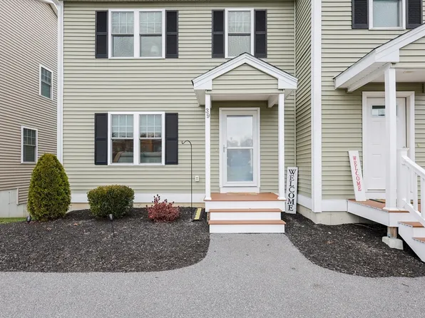 39 Riverside Dr #39, Lakeville, MA 02347