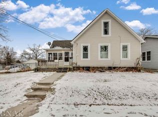 1503 S Roosevelt Ave, Bloomington, IL