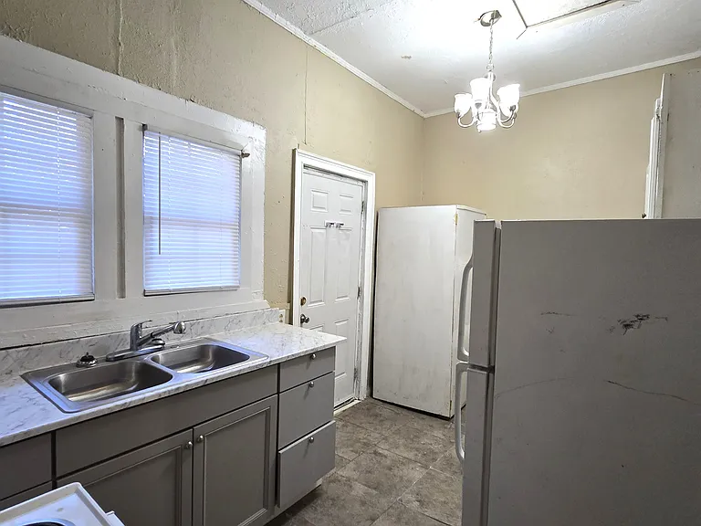 3943 Blossfield Ave — Photo 5