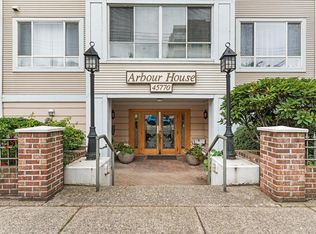 45770 Spadina Ave #207, Chilliwack, BC V2P 1T6