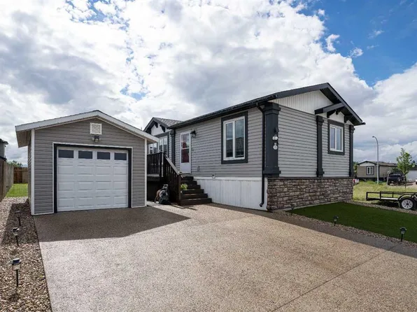 104 NW Beacon Hill Pl, Wood Buffalo, AB T9H 2S3