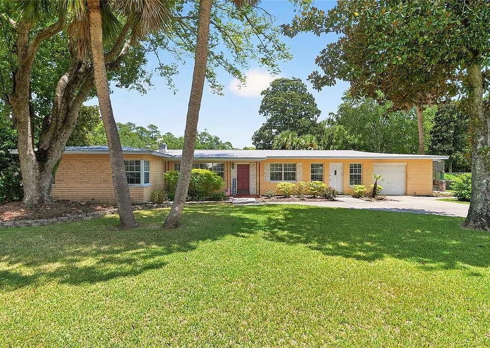 1st image of 223 NW 7TH STREET
