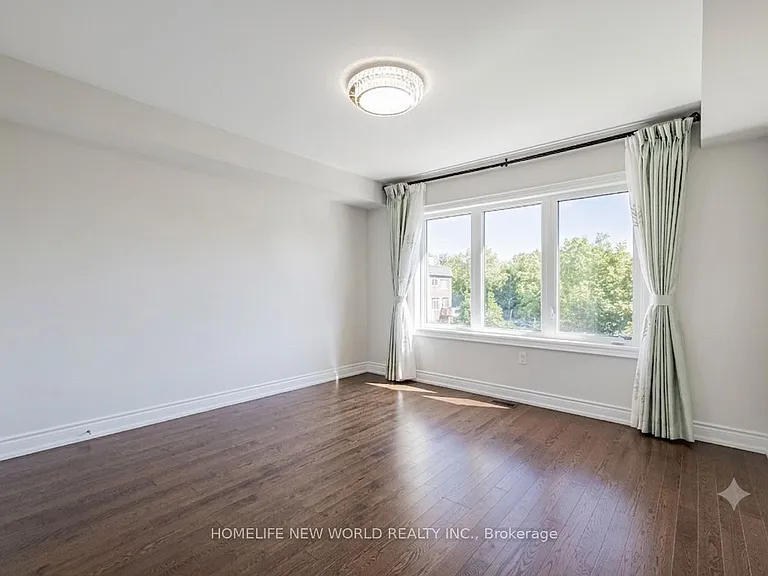 77 Glazebrook Dr — Photo 6