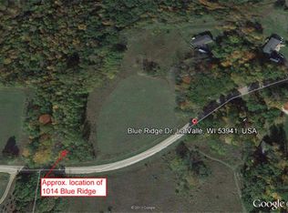 1014 Blue Ridge Dr, La Valle, WI 53941