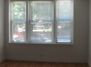 2922 W Irving Park Rd, Chicago, IL 60618