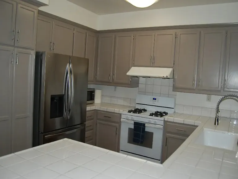 3737 Langdon Cmn — Photo 11