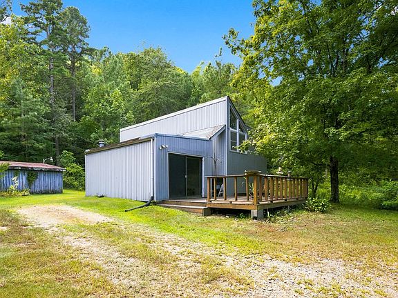 2nd image of 1456 Sams Creek Rd