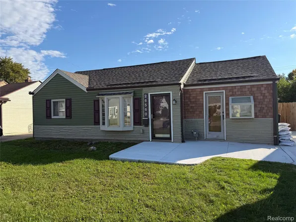 26560 Lehner St, Roseville, MI 48066
