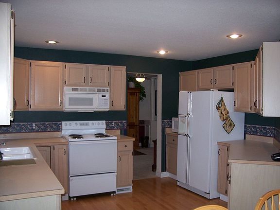 All appliances included!