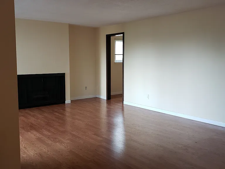 1001 Taylor Ave N #304 — Photo 7