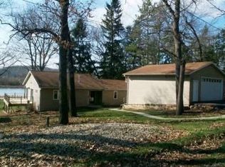 N3997 Wild Cat Rd, Poynette, WI 53955