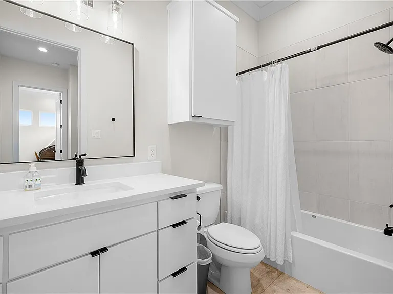 4906 Pearl River Ct — Photo 24