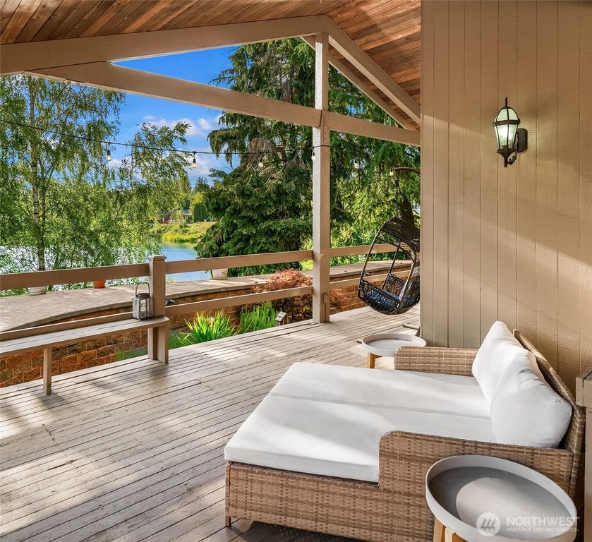 405 Lakeshore Drive, Centralia, WA - More