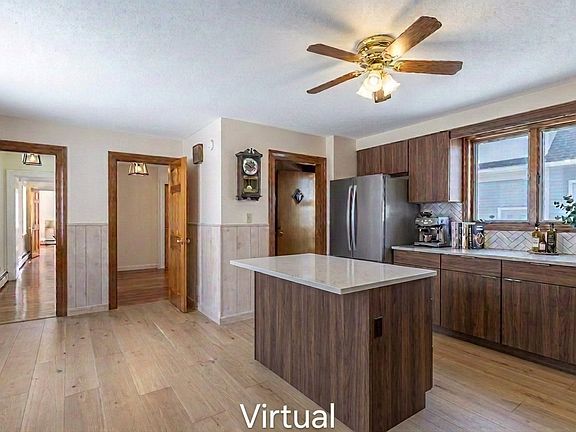 5th image of 64 Fulton St