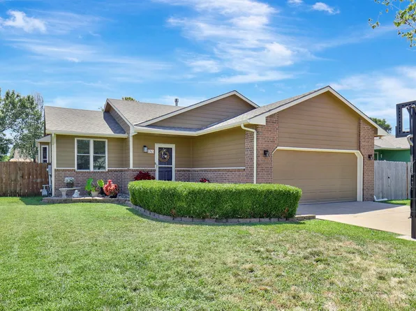 1765 N Myers Cir, Mulvane, KS 67110