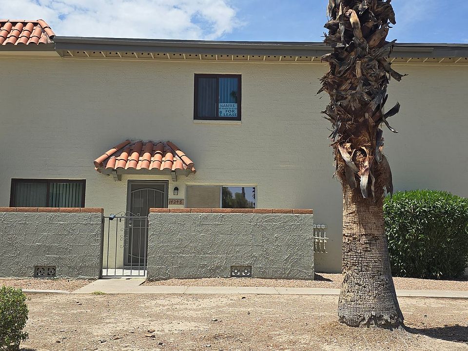 1st image of 14248 N Oakwood Ln