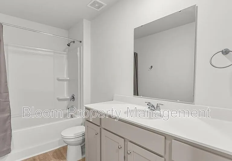 502 Lake Ridge Blvd — Photo 28