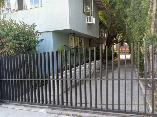 1479 Havenhurst Dr APT 2, West Hollywood, CA 90046