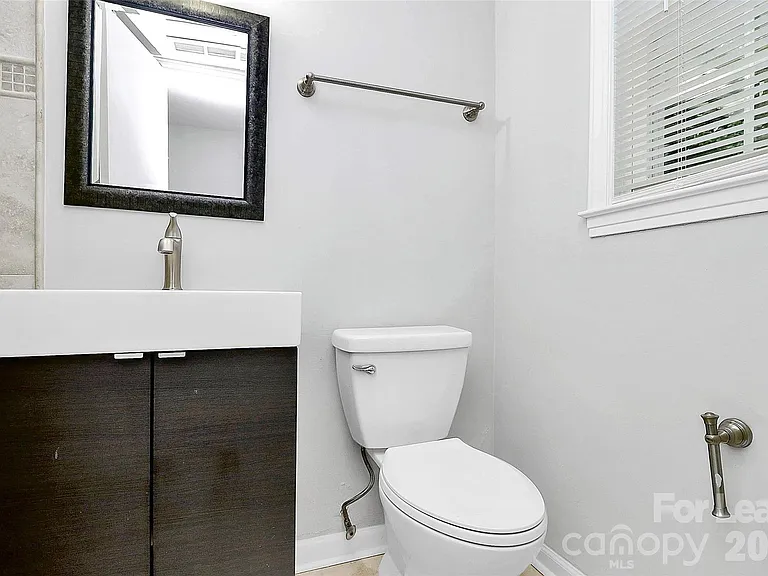 6133 Colchester Pl — Photo 15