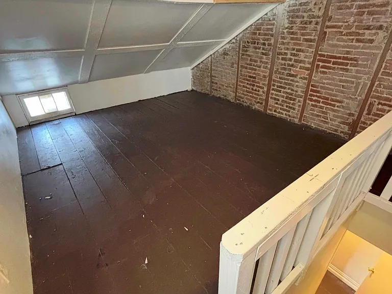 Attic/spare bedroom