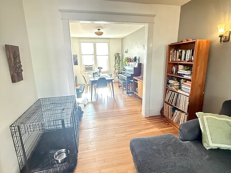 1349 W 41st St #1 — Photo 3
