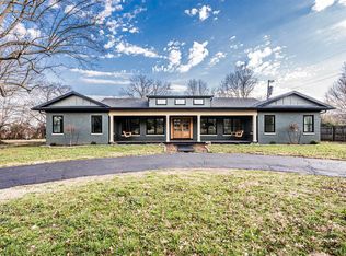 1120 S Park Dr, Bowling Green, KY 42103