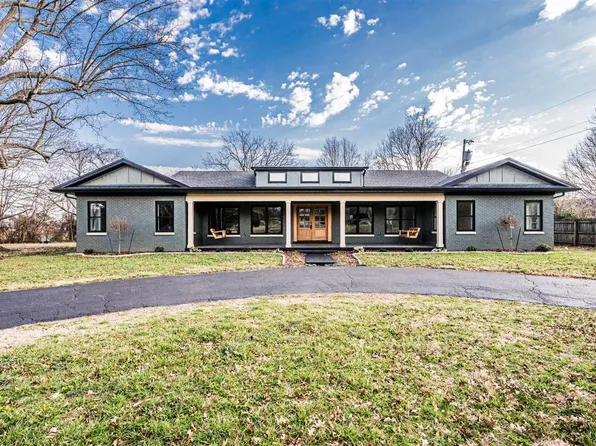 1120 S Park Dr, Bowling Green, KY 42103