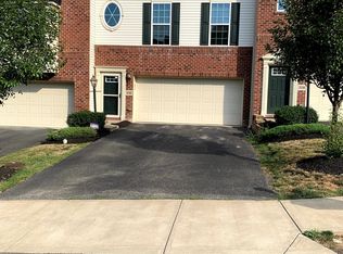 330 Maple Ridge Dr, Canonsburg, PA 15317