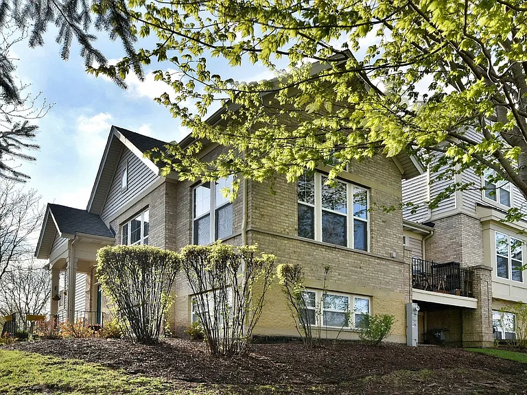 5600 Cloverdale Rd — Photo 21