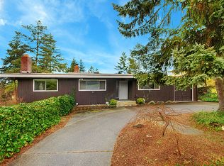 460 SW Normandy Rd, Normandy Park, WA 98166