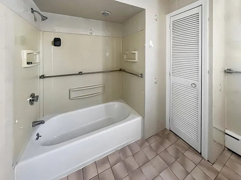 223 Main St #2 — Photo 18