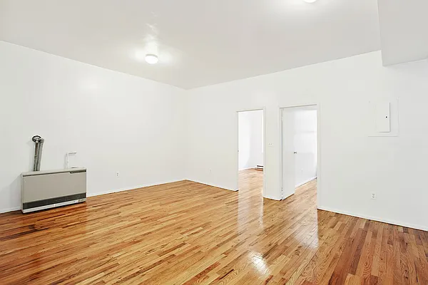 Rented by Compass | media 12