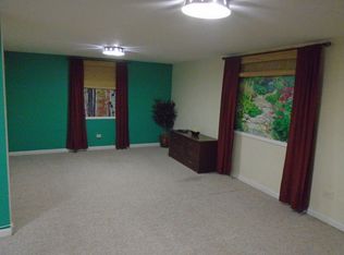 3108 Rogers Rd, Crystal Lake, IL 60012