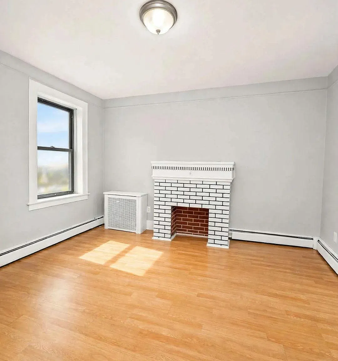 115 Grafton Ave — Photo 3