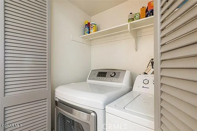 21040 Parthenia St #29 — Photo 15