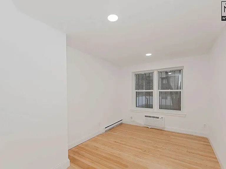 4 W 83rd St #GARDEN — Photo 12