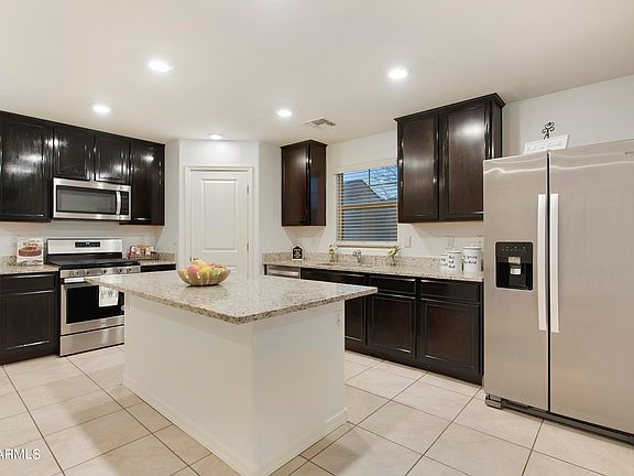 3rd image of 8229 W ILLINI Street